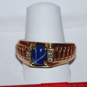 Beautiful 10K Star Sapphire & Diamond Ring